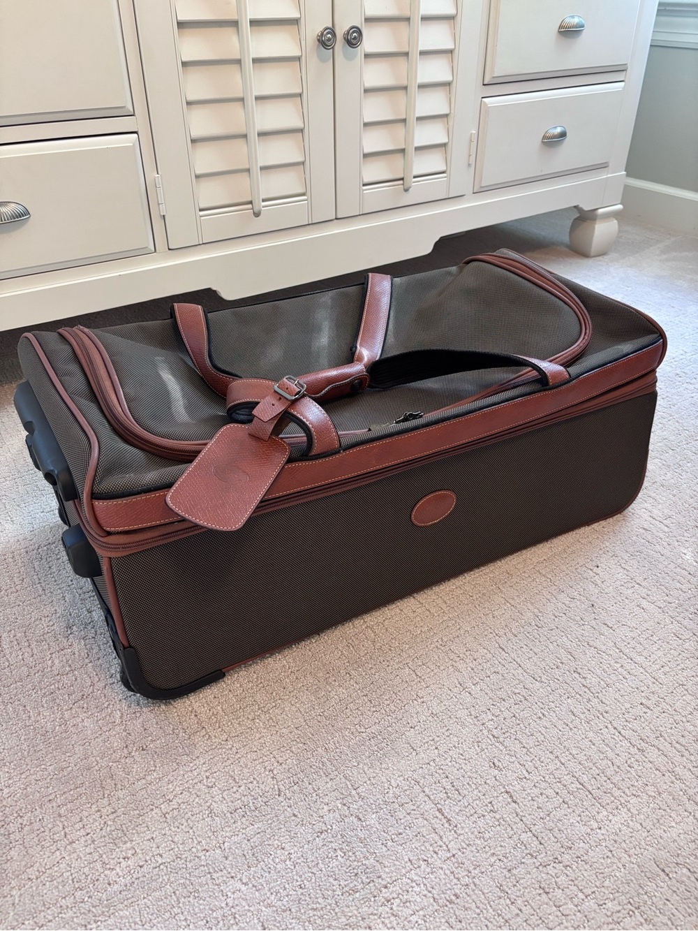 LONGCHAMP Traveler Upright Rolling Duffle with Signature Italian Leather Trim